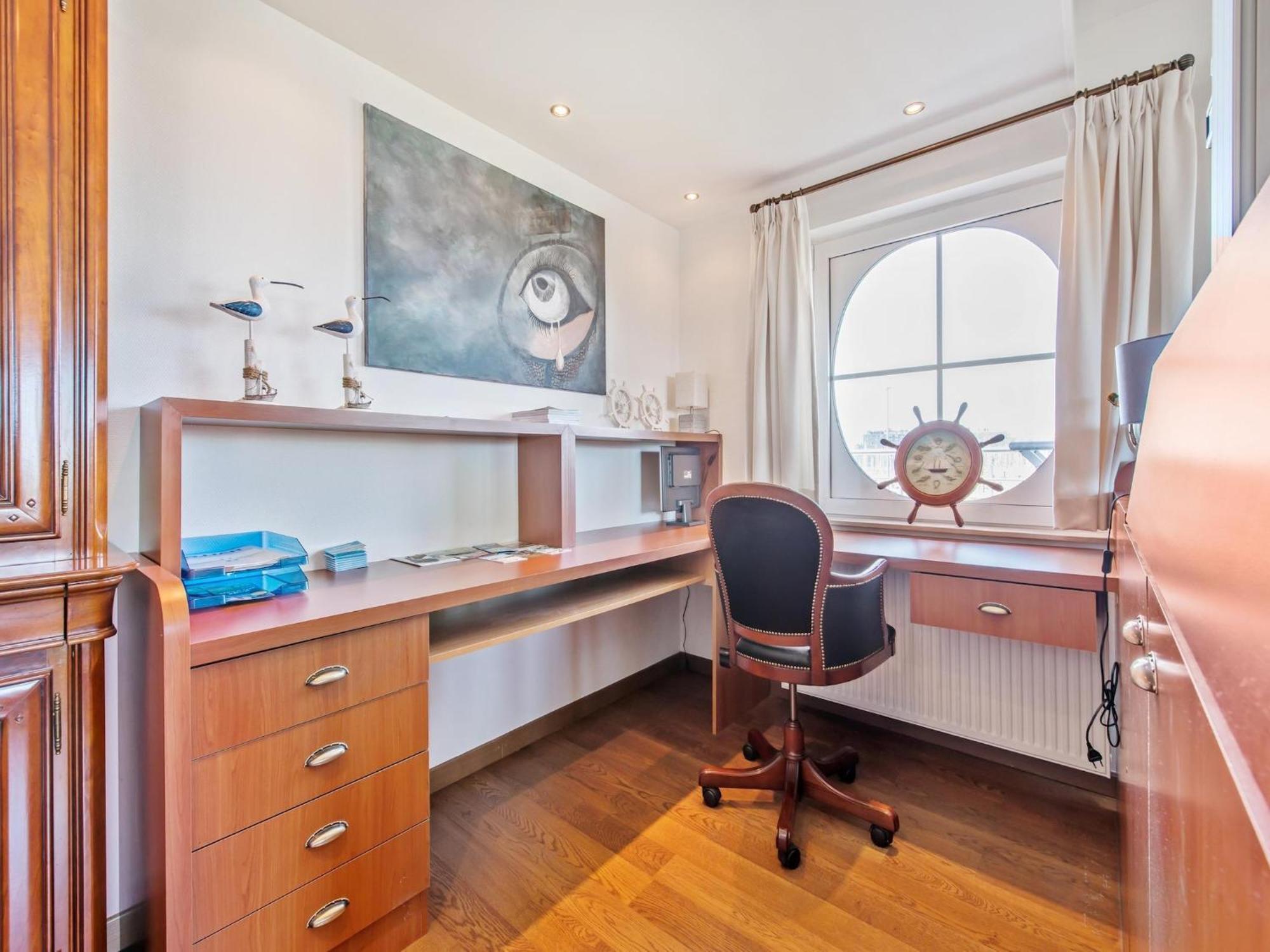 Appartement Castle Apartment With Marina View, Cleaning Included